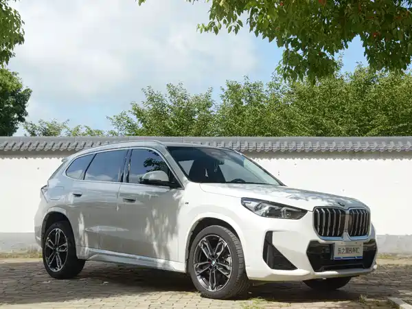 BMW X1 2023