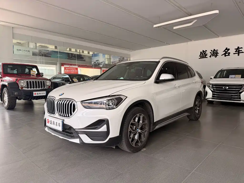 BMW X1 2022 — фото 1