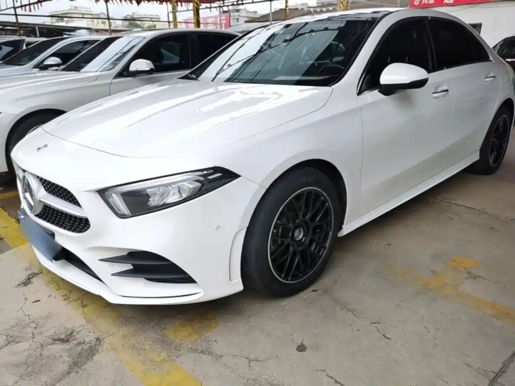 Mercedes-Benz A-Class 2021 — фото 2