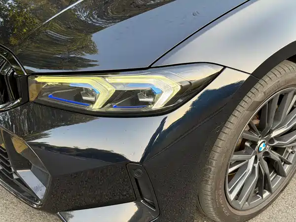BMW 3 Series 2023