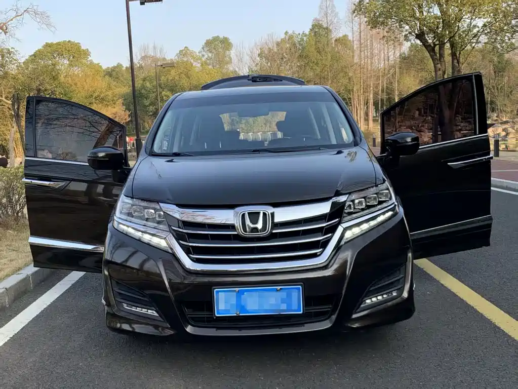 Honda Elysion 2018 — фото 7