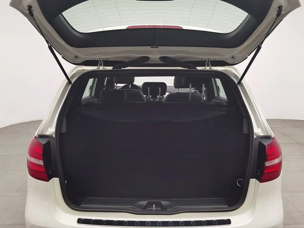Mercedes-Benz B-Class 2018 — фото 16
