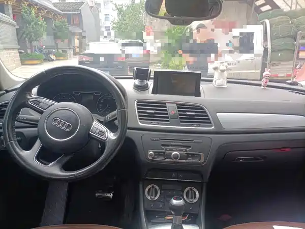 Audi Q3 2015