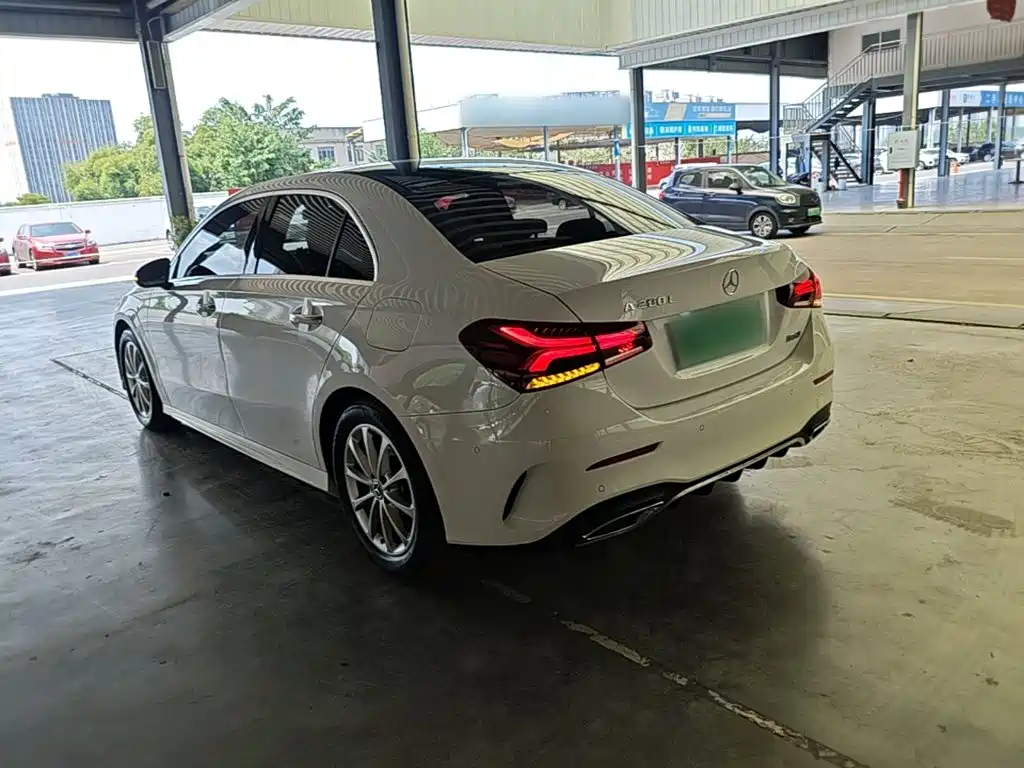 Mercedes-Benz A-Class 2021 — фото 5