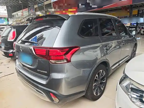 Mitsubishi Outlander 2019