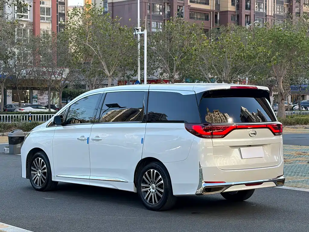 GAC Motor Trumpchi M8 2022 — фото 9