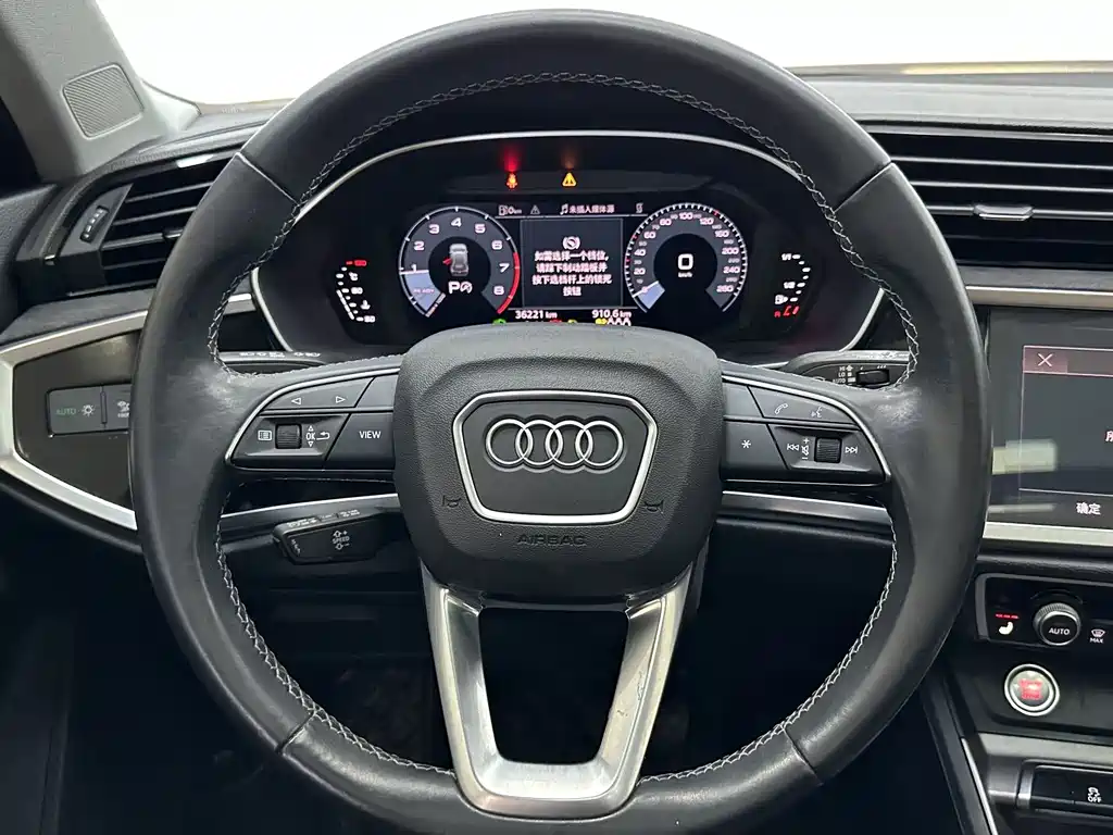 Audi Q3 2022 — фото 11