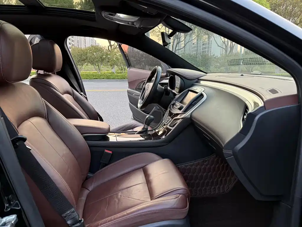 Buick LaCrosse 2015 — фото 10