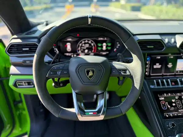 Lamborghini Urus 2023