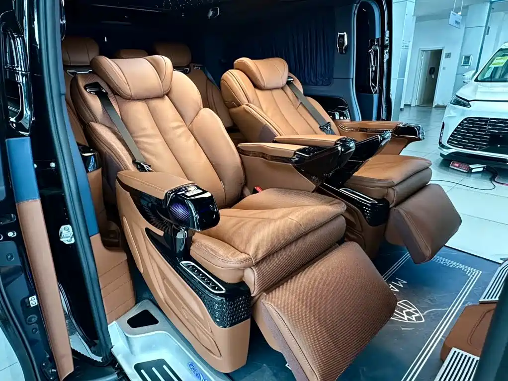 Mercedes-Benz Vito 2026 — фото 12