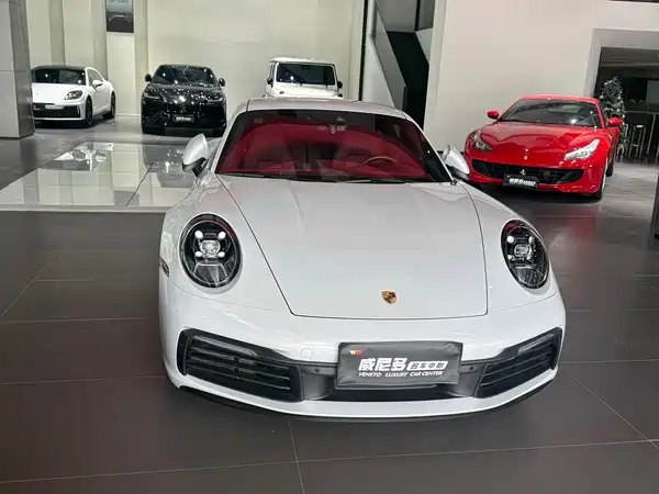 Porsche 911 2023