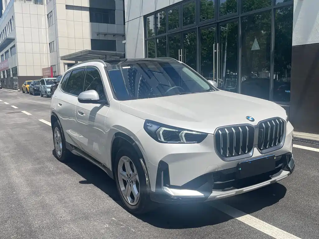 BMW X1 2023 — фото 3