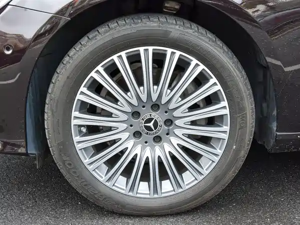 Mercedes-Benz E-Class 2023