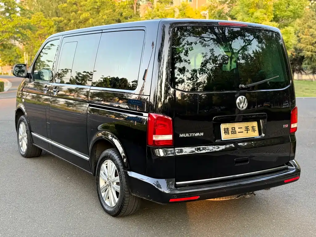 Volkswagen Multivan 2015 — фото 4