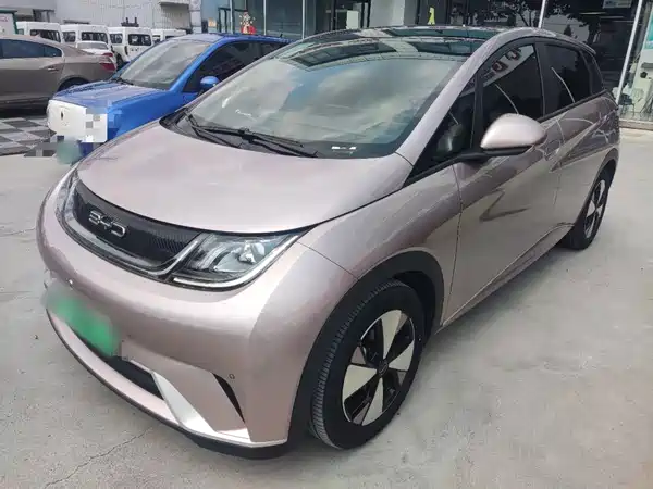BYD Dolphin 2023