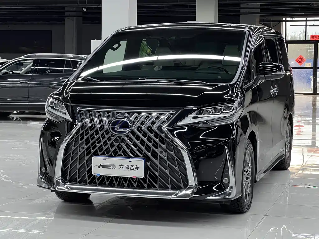 Lexus LM 2021