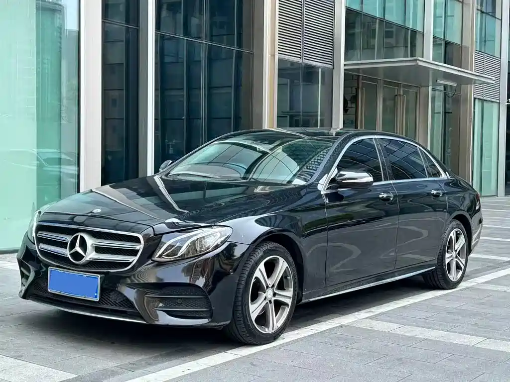 Mercedes-Benz E-Class 2017 — фото 1