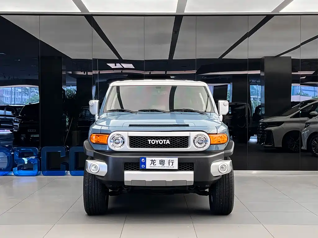 Toyota FJ Cruiser 2019 — фото 2