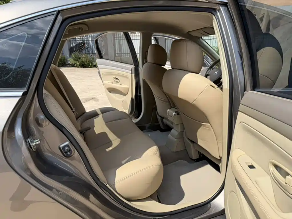 Nissan Sylphy 2015 — фото 17
