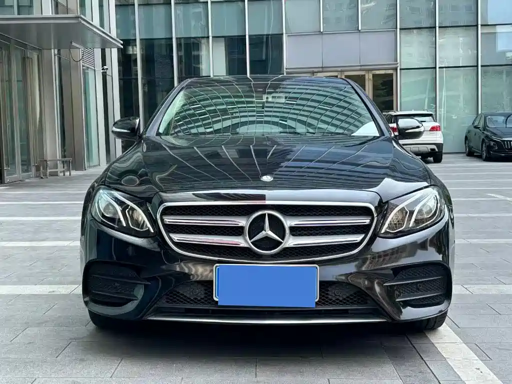 Mercedes-Benz E-Class 2017 — фото 2