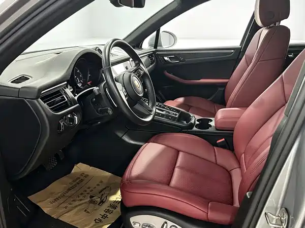 Porsche Macan 2022