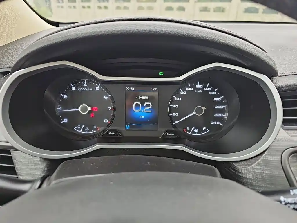 Geely Emgrand GS 2019 — фото 10