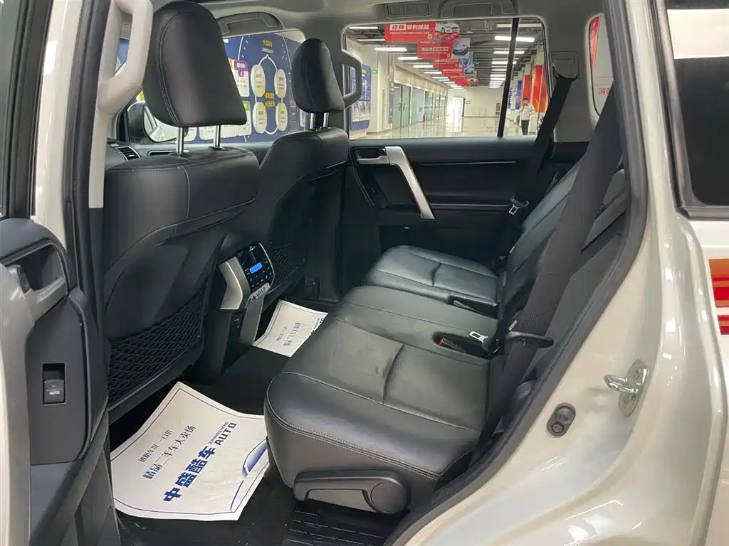 Toyota Prado 2019 — фото 15