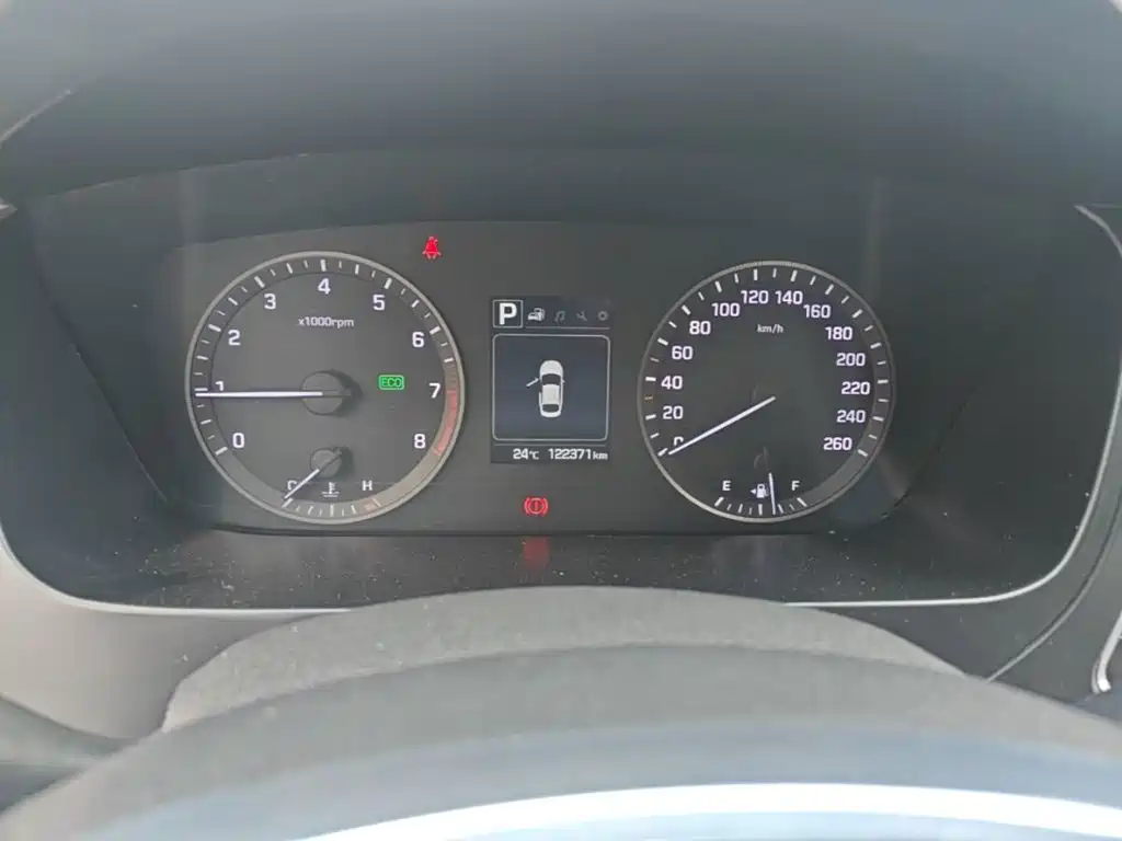 Hyundai Sonata 2015 — фото 12