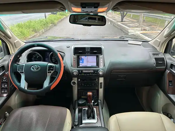 Toyota Prado 2012