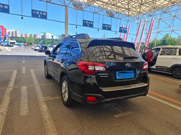 Subaru Outback 2015