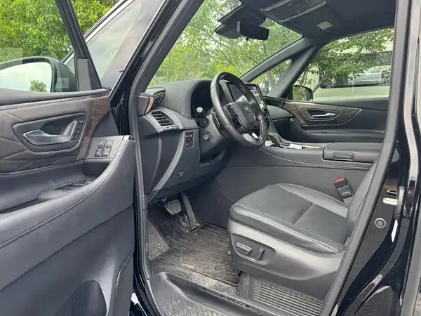 Toyota Vellfire 2025