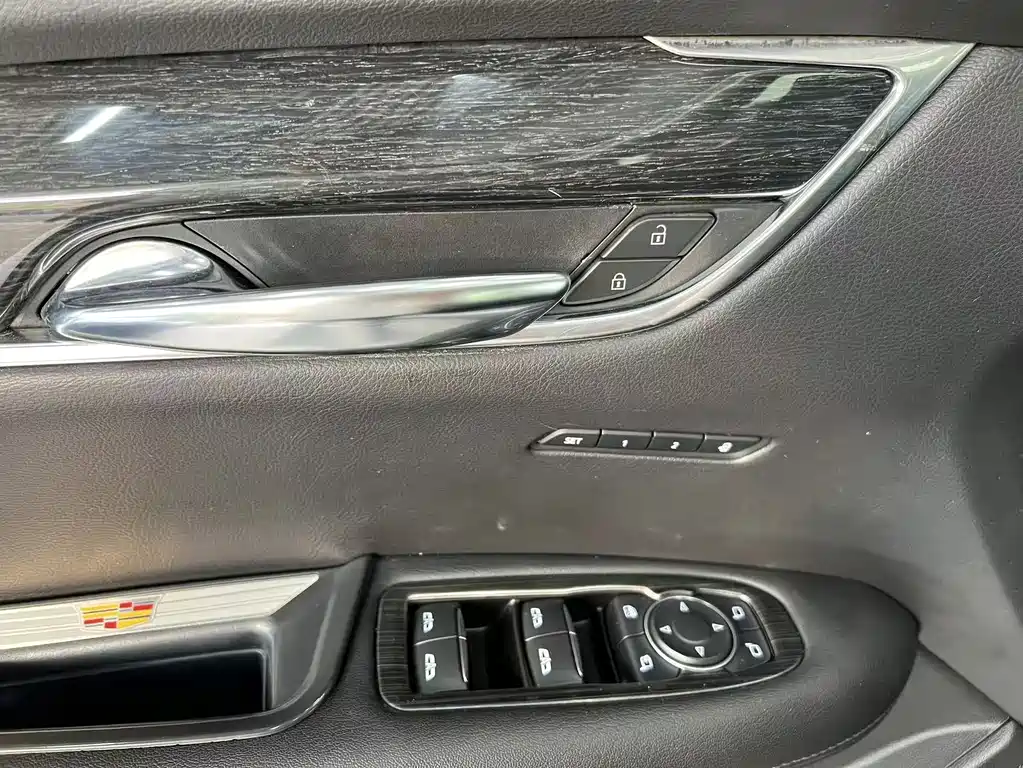 Cadillac XT5 2019 — фото 13