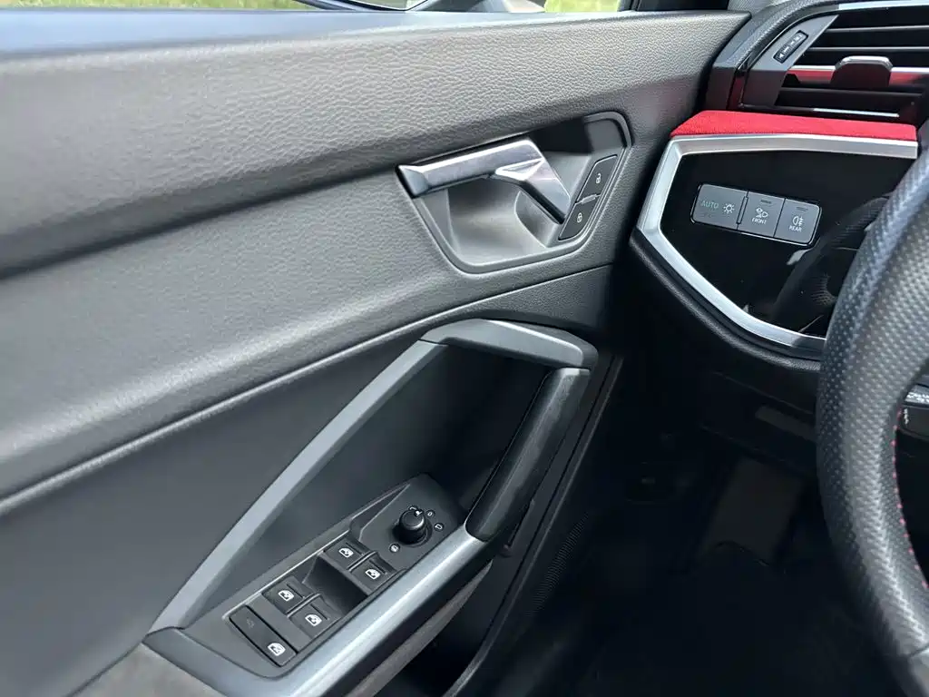 Audi Q3 Sportback 2021 — фото 22