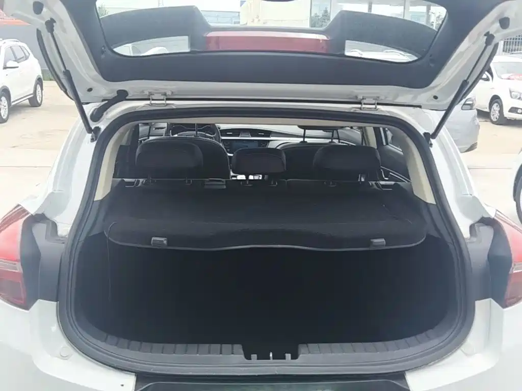Geely Emgrand GS 2019 — фото 19