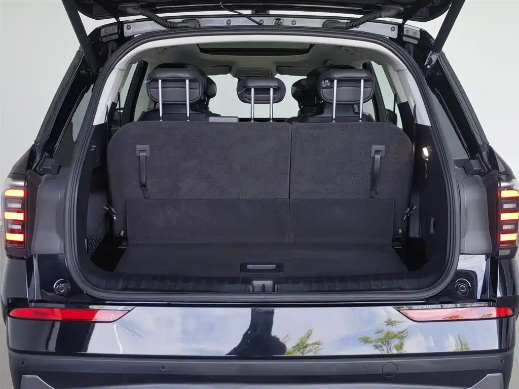 Ford Edge 2025 — фото 16