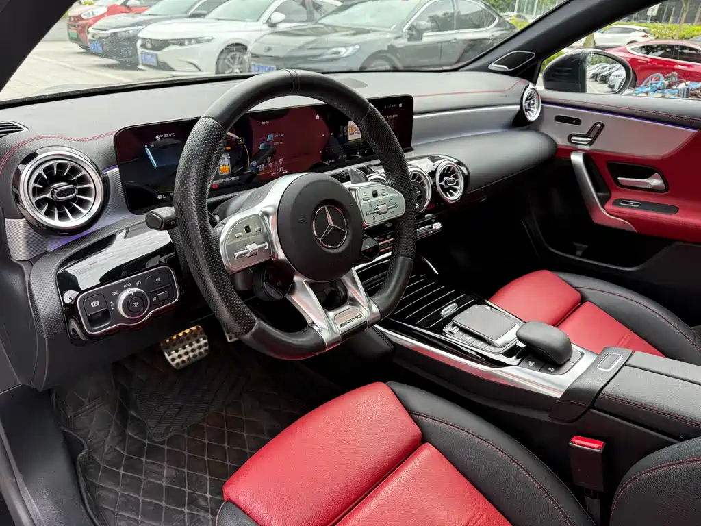 Mercedes-Benz A-Class AMG 2023 — фото 15