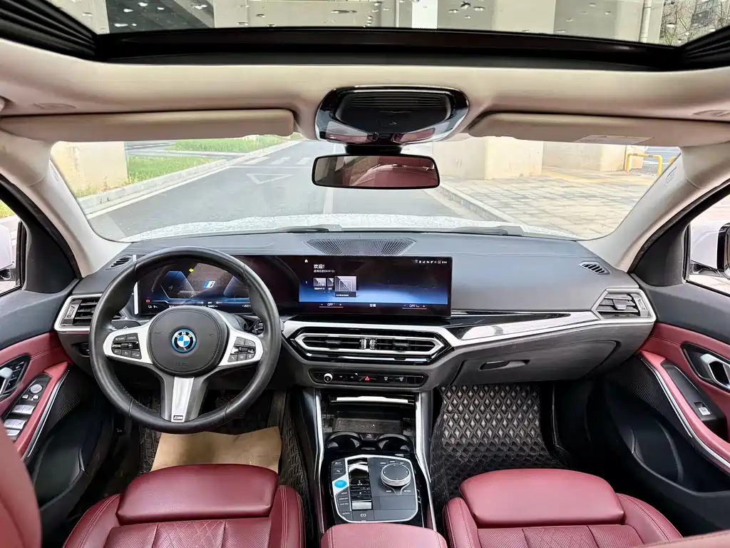 BMW 3 Series 2022 — фото 14