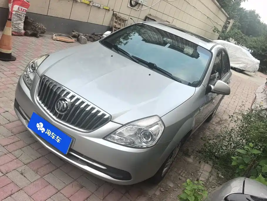Buick Excelle 2015 — фото 1