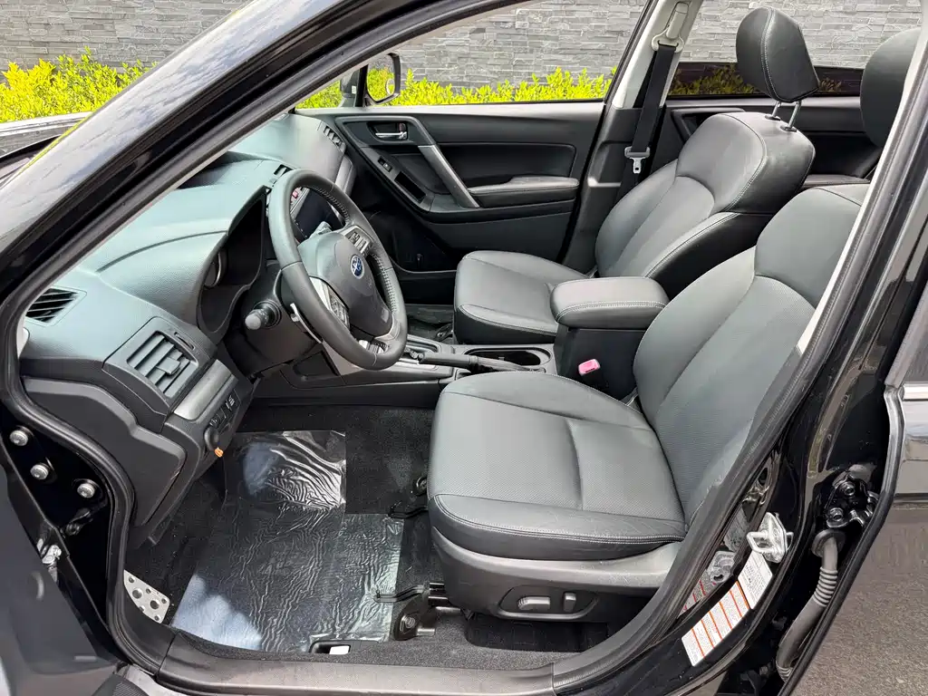 Subaru Forester 2015 — фото 13