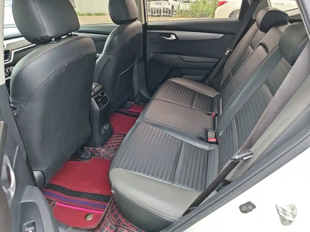 Kia Sportage 2018 — фото 13