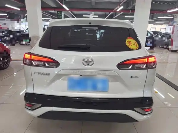 Toyota Frontlander 2025
