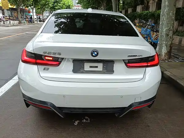 BMW i3 2023