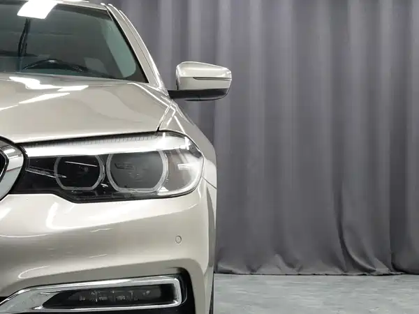 BMW 5 Series 2019