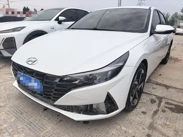 Hyundai Elantra 2021