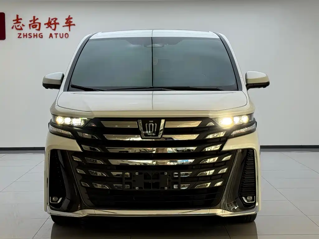 Toyota Vellfire 2024 — фото 2