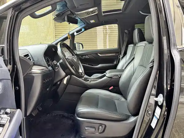 Toyota Vellfire 2020