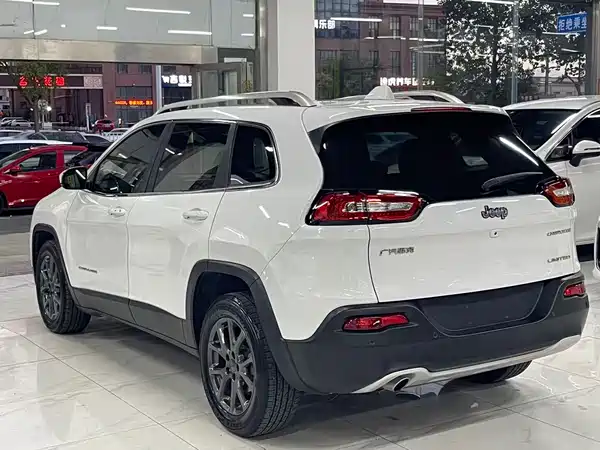 Jeep Cherokee 2020