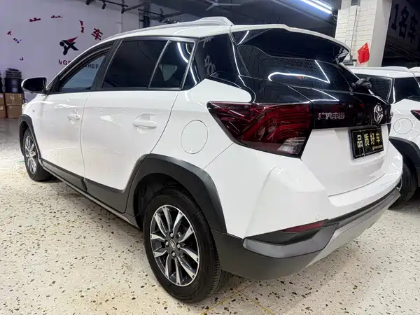 Toyota Yaris L 2023