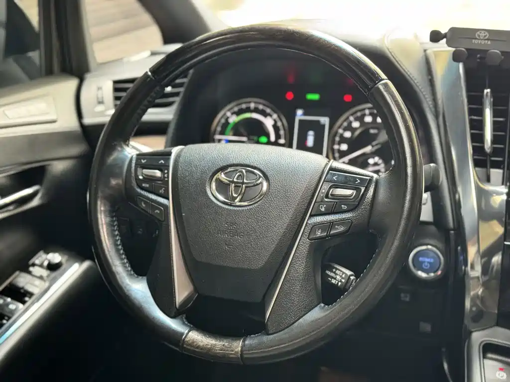 Toyota Vellfire 2020 — фото 8