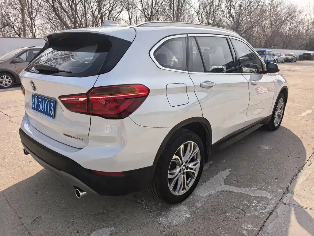 BMW X1 2019 — фото 4